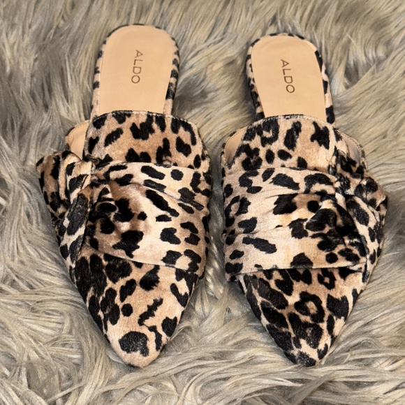 EUC Aldo Leopard Print Knotted Pointed Toe Mule Flats Size 8.5 - Picture 3 of 11